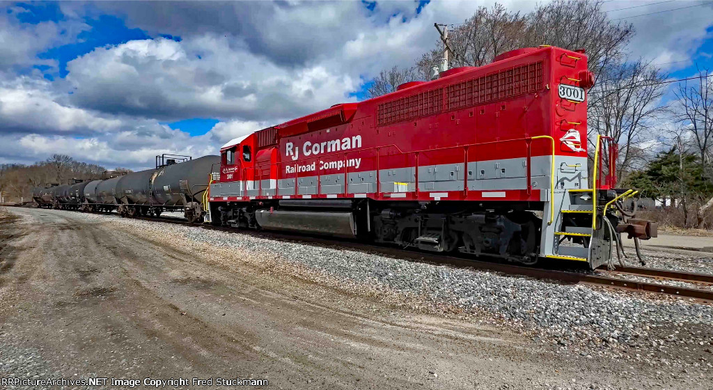 RJCR 3001 was recently painted into company colors.
